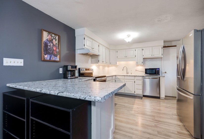 19-web-or-mls-3715-west-dr