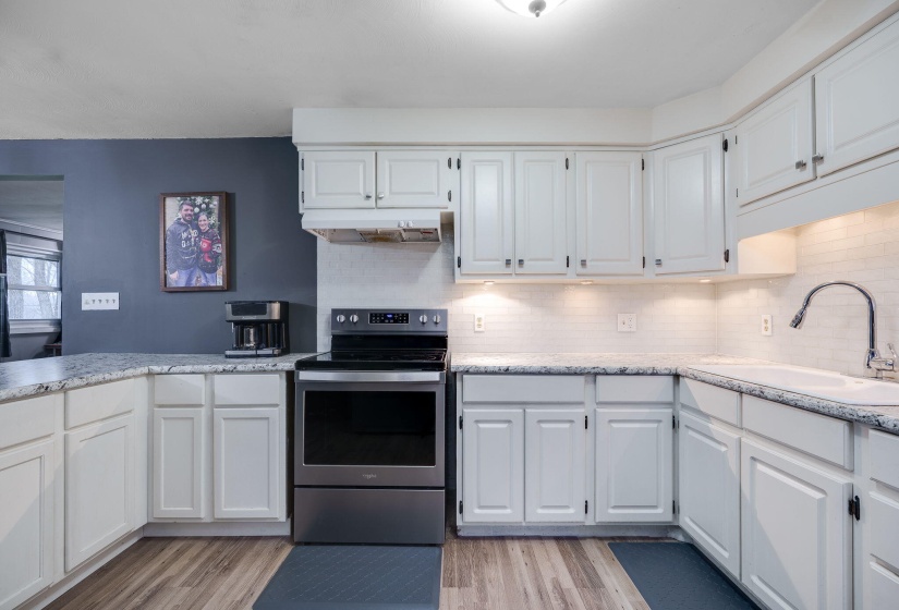 20-web-or-mls-3715-west-dr