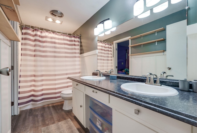 35-web-or-mls-3715-west-dr