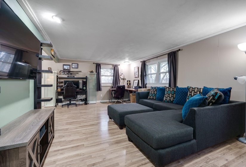 9-web-or-mls-3715-west-dr
