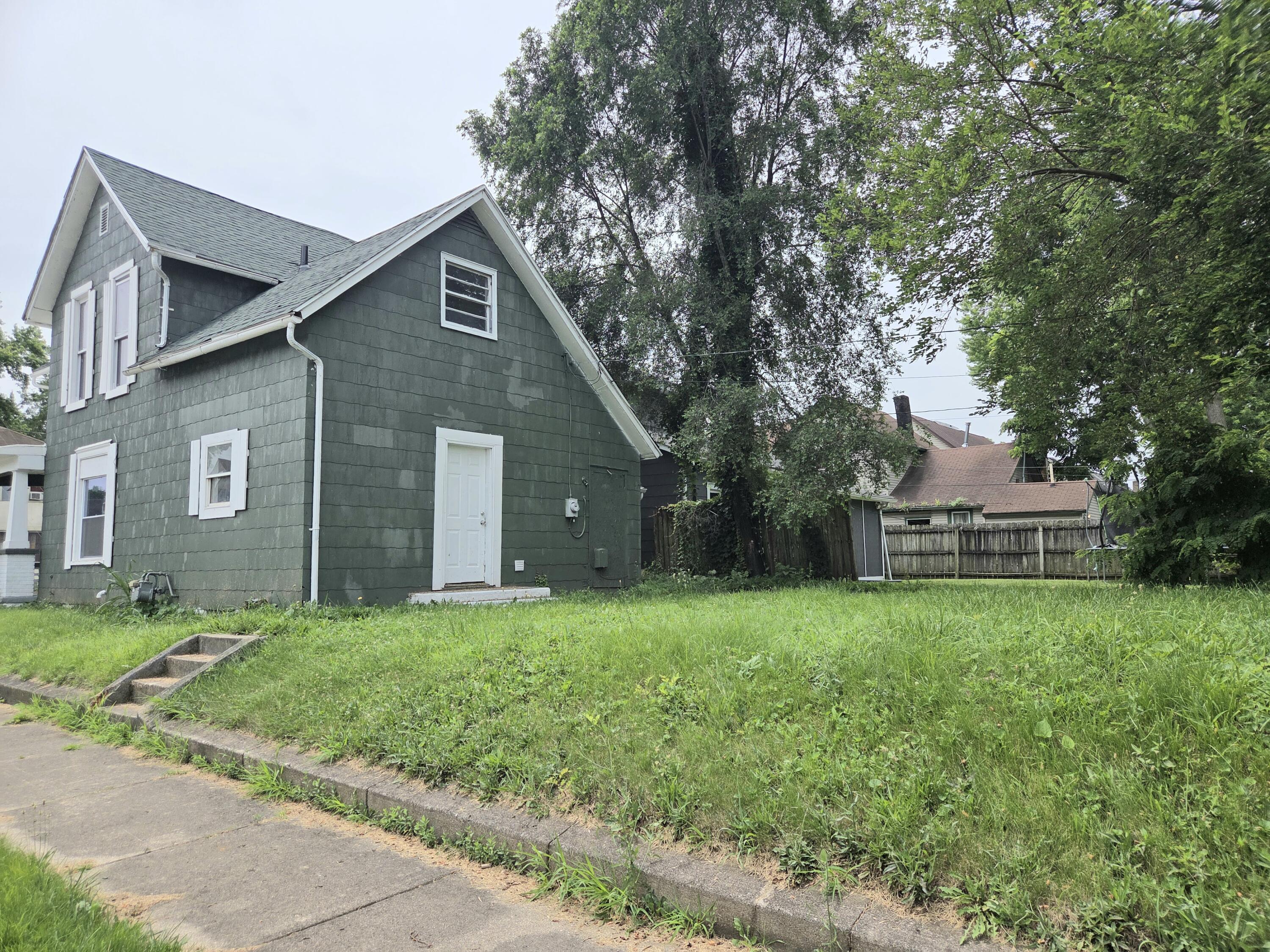 1634 Edwards Avenue, Springfield, Ohio 45503