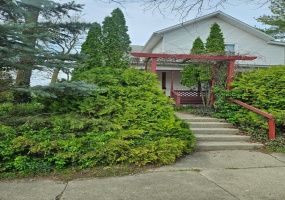 637 Livingston Street, Celina, Ohio 45822, 5 Bedrooms Bedrooms, ,2 BathroomsBathrooms,Residential,For Sale,Livingston,1037067