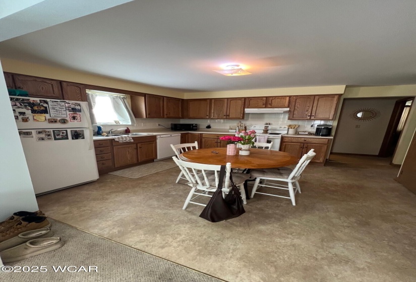 121 North Avenue, Ada, Ohio, 2 Bedrooms Bedrooms, ,1 BathroomBathrooms,Residential,For Sale,North,306297