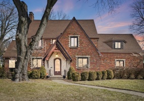 2 Broadmoor Boulevard, Springfield, Ohio 45504, 4 Bedrooms Bedrooms, ,2 BathroomsBathrooms,Residential,For Sale,Broadmoor,1037112