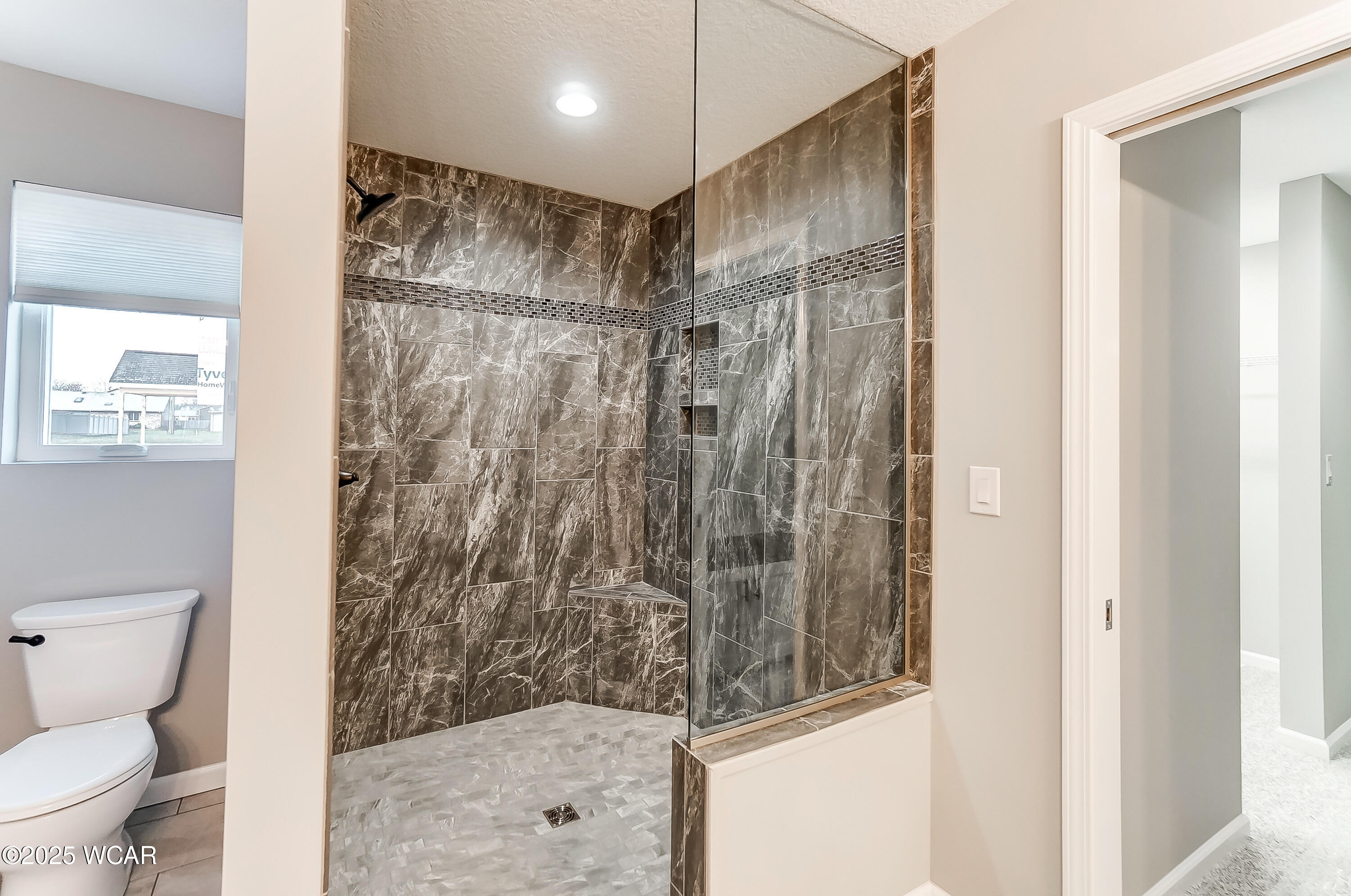 4911 CARRIAGE Lane, Lima, Ohio