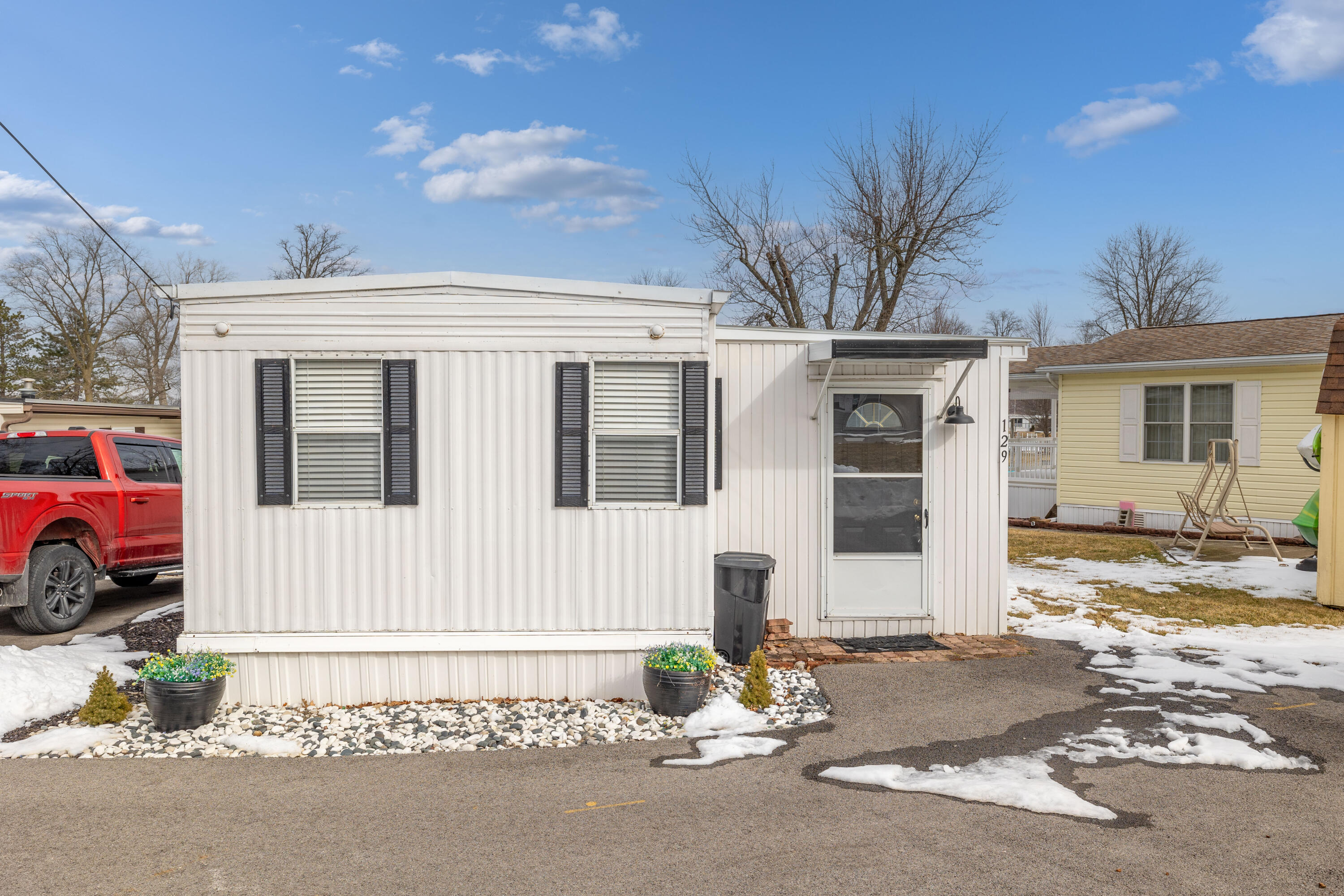 8651 St Rt 368, Huntsville, Ohio 43324