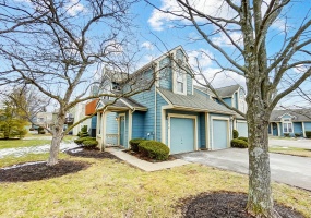270 Queens Crossing, Dayton, Ohio 45458, 2 Bedrooms Bedrooms, ,1 BathroomBathrooms,Residential,For Sale,Queens,1037124