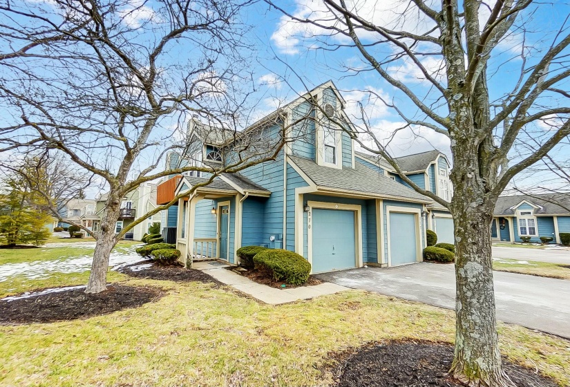 270 Queens Crossing
