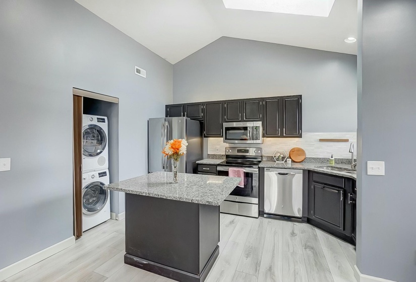 270 Queens Crossing