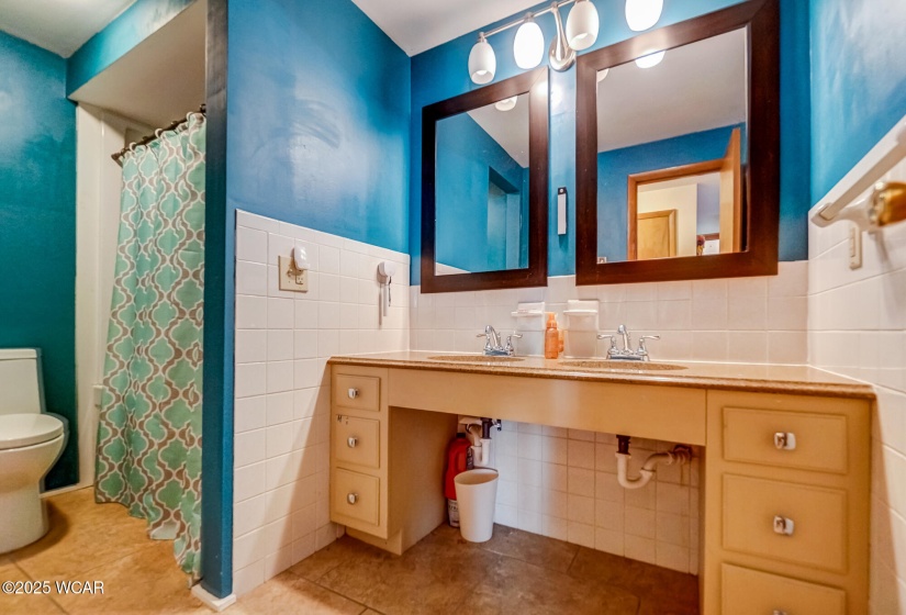2300 Glenwood Avenue, Lima, Ohio, 5 Bedrooms Bedrooms, ,2 BathroomsBathrooms,Residential,For Sale,Glenwood,306376