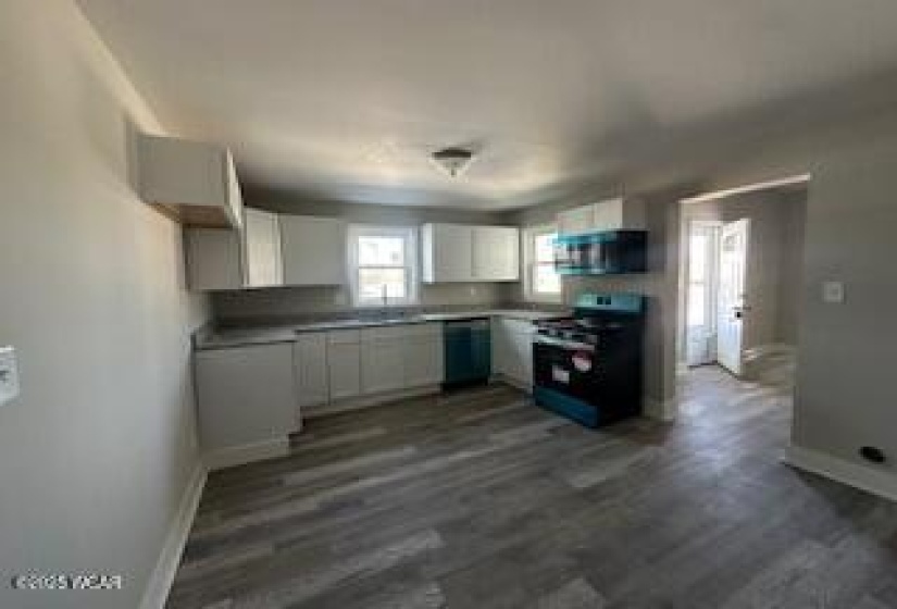 644 Ohio Street, Leipsic, Ohio, 2 Bedrooms Bedrooms, ,1 BathroomBathrooms,Residential,For Sale,Ohio,306383