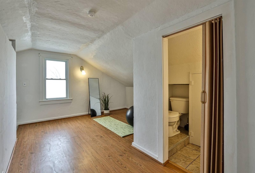 018-Loft-2