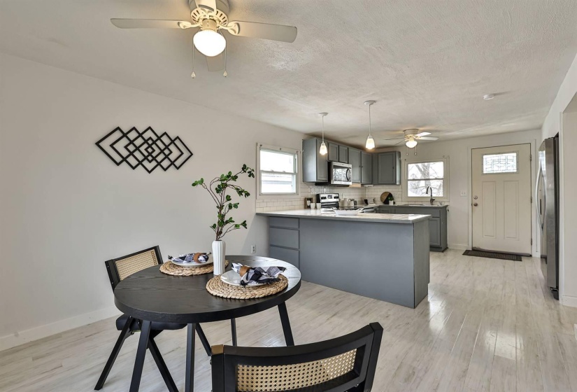 009-Dining-Room-image-3