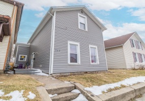 717 Downing Street, Piqua, Ohio 45356, 3 Bedrooms Bedrooms, ,1 BathroomBathrooms,Residential,For Sale,Downing,1037182