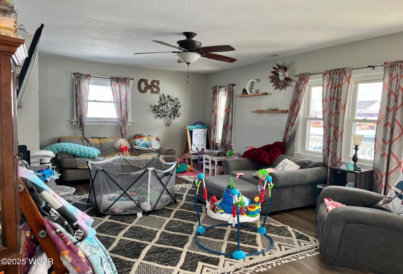 208 Washington Street, Wapakoneta, Ohio, 4 Bedrooms Bedrooms, ,2 BathroomsBathrooms,Residential,For Sale,Washington,306330