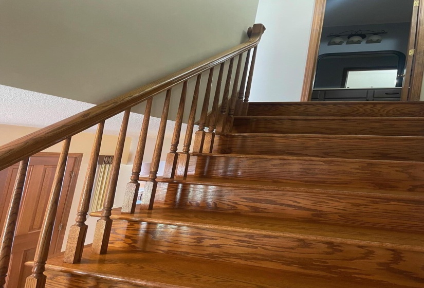 Stairs to 2nd Floor
