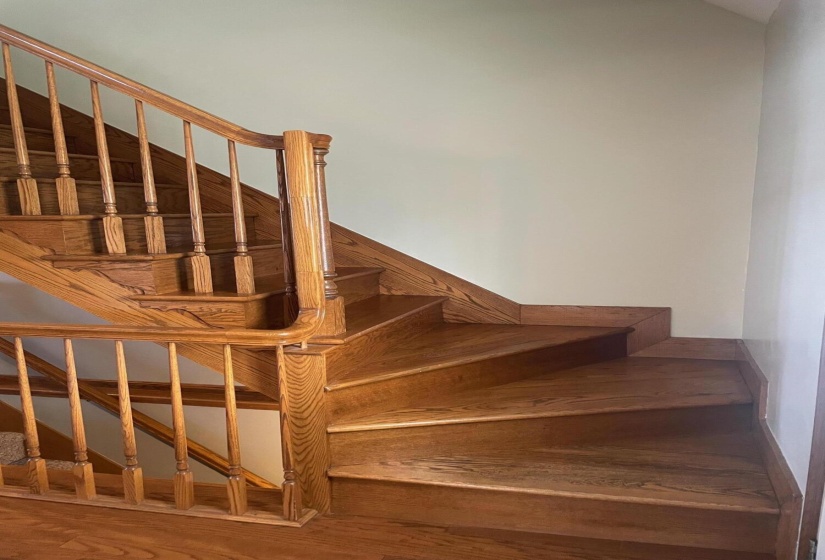 Stairs to 2nd Floor