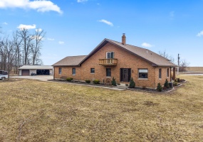 8605 Rakestraw Road, Piqua, Ohio 45356, 4 Bedrooms Bedrooms, ,2 BathroomsBathrooms,Residential,For Sale,Rakestraw,1037212