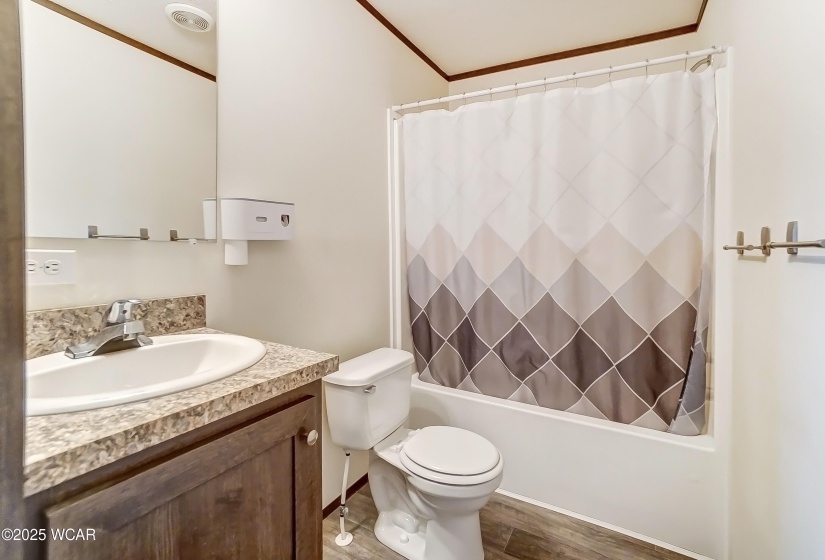808 Lakeridge Drive, Lima, Ohio, 4 Bedrooms Bedrooms, ,2 BathroomsBathrooms,Residential,For Sale,Lakeridge,306406