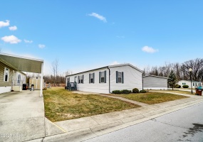 808 Lakeridge Drive, Lima, Ohio, 4 Bedrooms Bedrooms, ,2 BathroomsBathrooms,Residential,For Sale,Lakeridge,306406