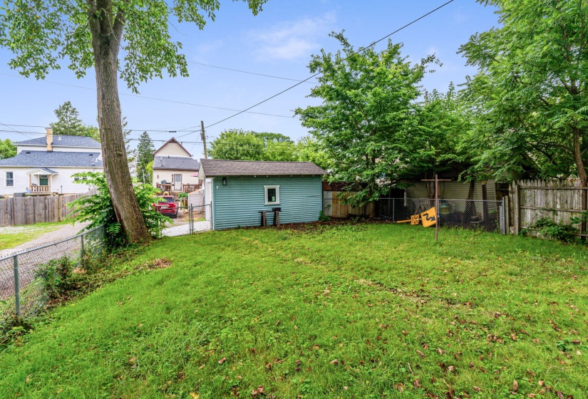 506 Hamilton St (Exterior)-9