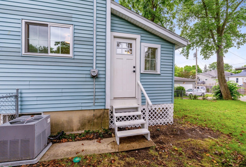 506 Hamilton St (Exterior)-13