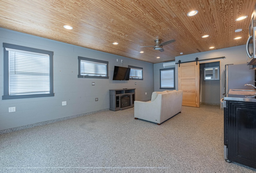 602 Keystone-21