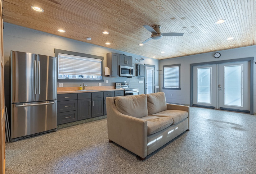 602 Keystone-23
