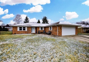 3620 Heathwood Drive, Tipp City, Ohio 45371, 4 Bedrooms Bedrooms, ,2 BathroomsBathrooms,Residential,For Sale,Heathwood,1037263