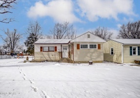 439 Burt Street, Van Wert, Ohio, 3 Bedrooms Bedrooms, ,1 BathroomBathrooms,Residential,For Sale,Burt,306315