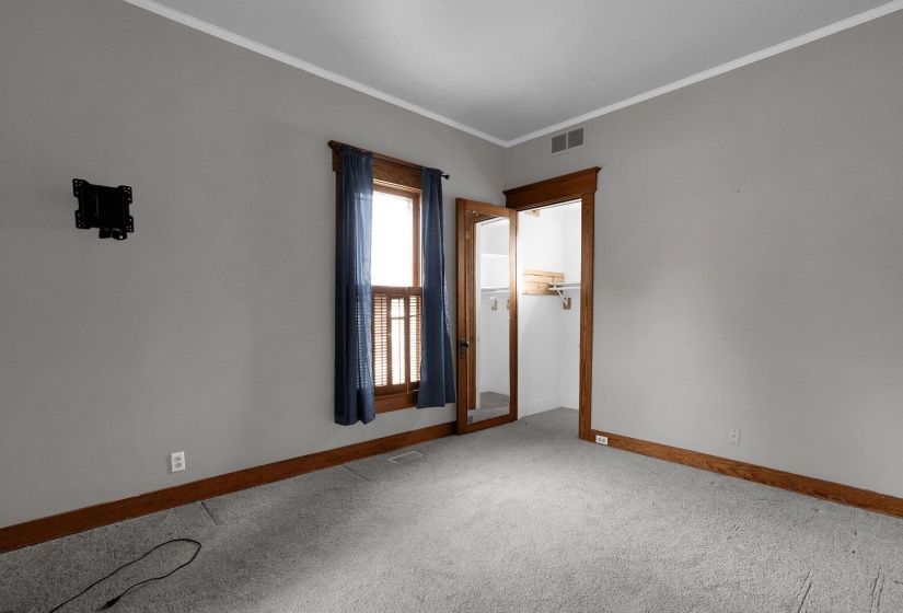 27-web-or-mls-125-w-mound-st