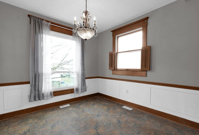 37-web-or-mls-125-w-mound-st
