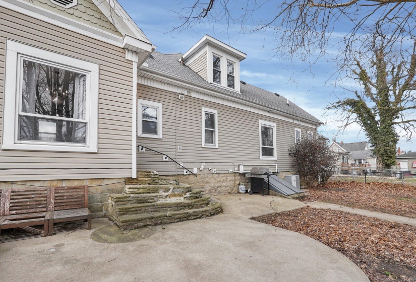 45-web-or-mls-125-w-mound-st
