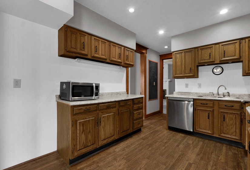 11-web-or-mls-125-w-mound-st