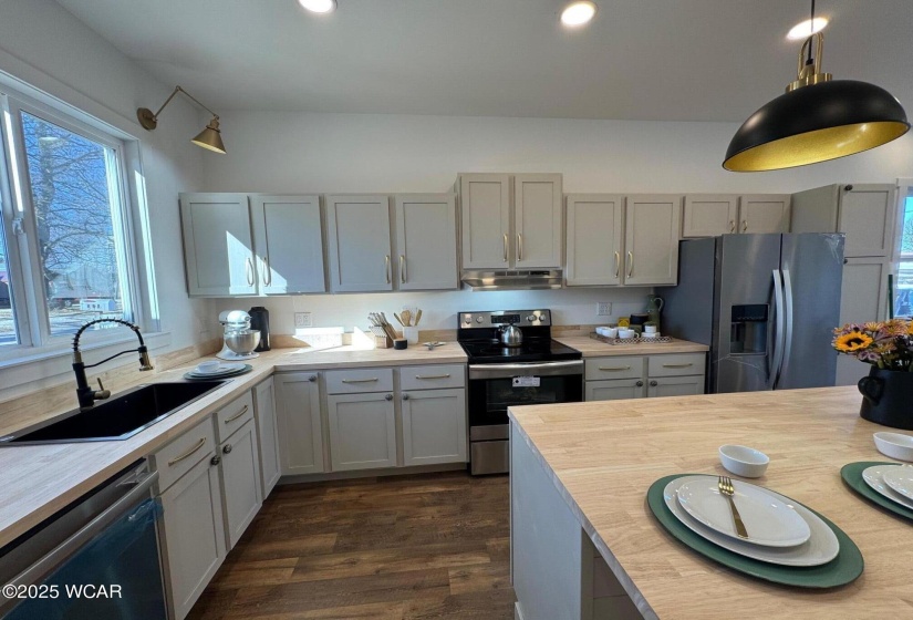 350 Hayes Avenue, Kenton, Ohio, 4 Bedrooms Bedrooms, ,3 BathroomsBathrooms,Residential,For Sale,Hayes,306453