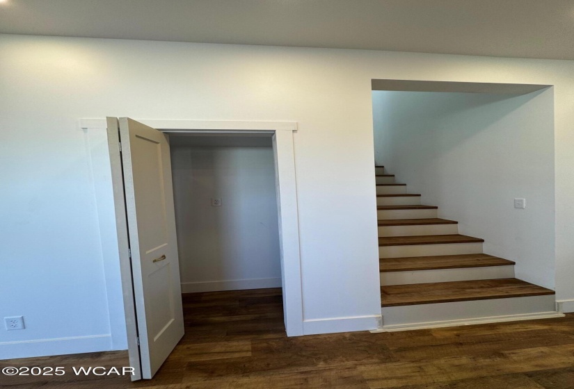 350 Hayes Avenue, Kenton, Ohio, 4 Bedrooms Bedrooms, ,3 BathroomsBathrooms,Residential,For Sale,Hayes,306453