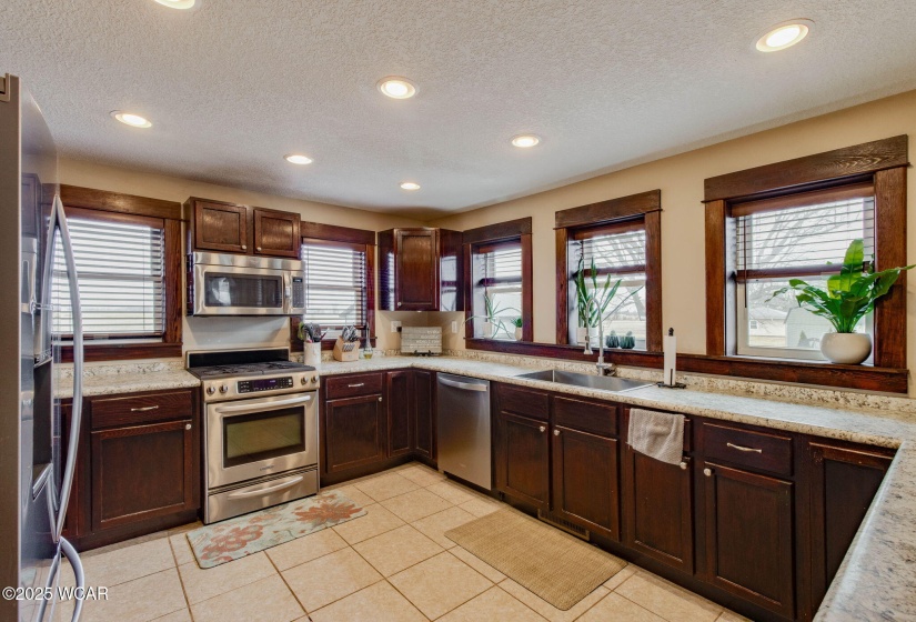 2105 Ohio 81, Ada, Ohio, 5 Bedrooms Bedrooms, ,2 BathroomsBathrooms,Residential,For Sale,Ohio 81,306415