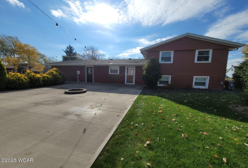 302 Liberty Avenue, Wapakoneta, Ohio, 3 Bedrooms Bedrooms, ,2 BathroomsBathrooms,Residential,For Sale,Liberty,306475