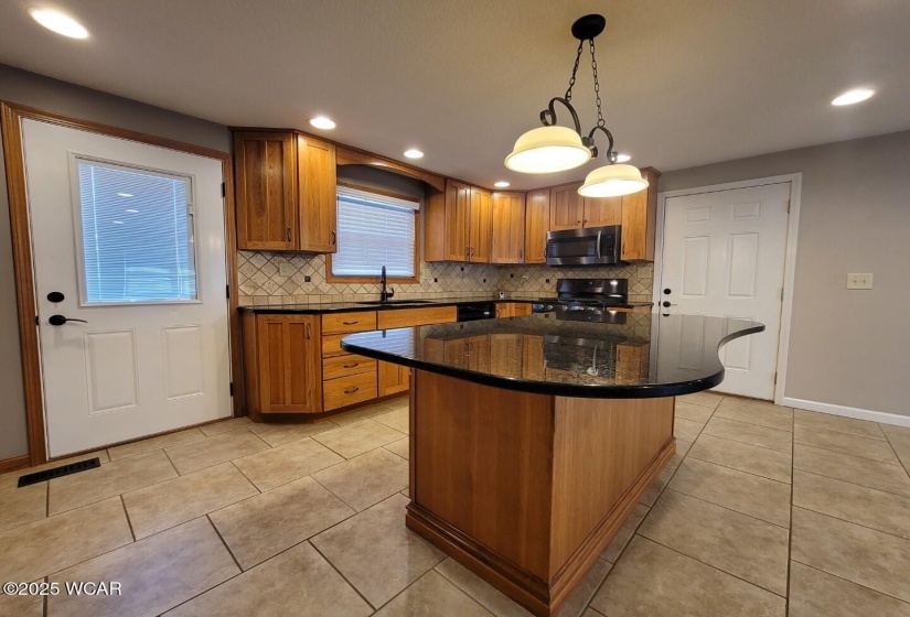 302 Liberty Avenue, Wapakoneta, Ohio, 3 Bedrooms Bedrooms, ,2 BathroomsBathrooms,Residential,For Sale,Liberty,306475
