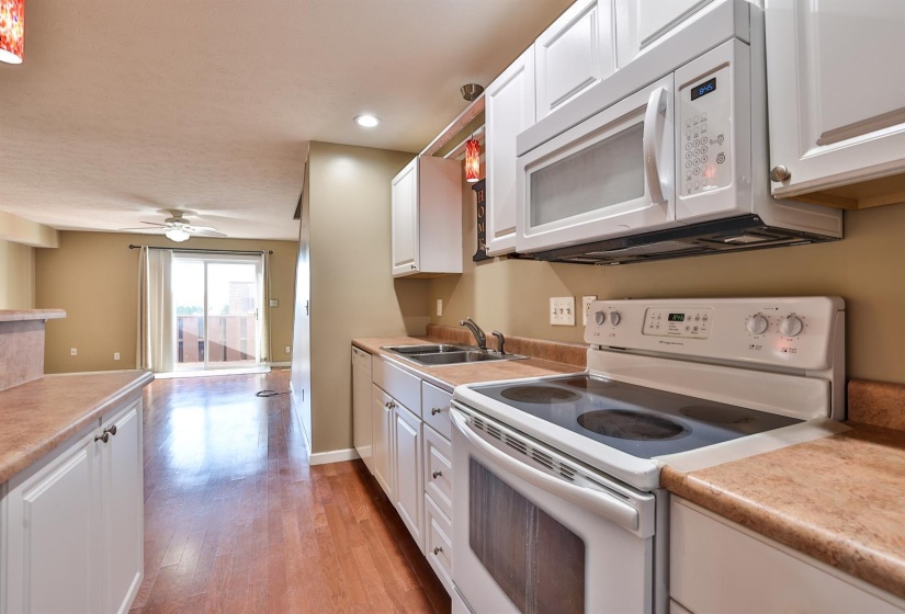 26-Kitchen-4