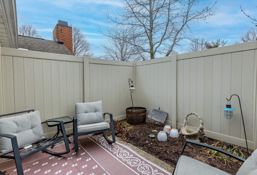 1503 Commons-23