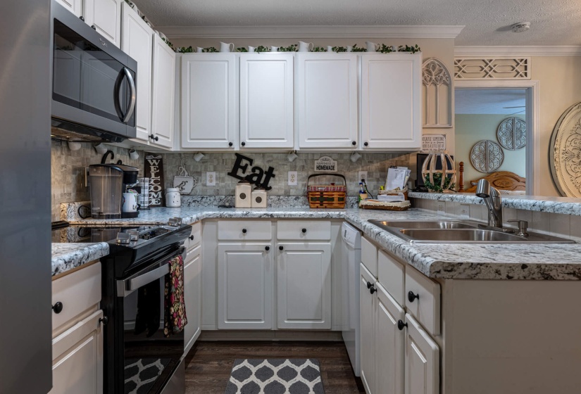 1503 Commons-8