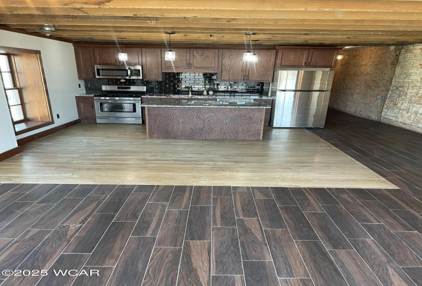 320 Main Street, Findlay, Ohio, 2 Bedrooms Bedrooms, ,2 BathroomsBathrooms,Residential Lease,For Rent,Main,306489