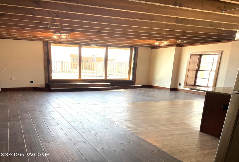 320 Main Street, Findlay, Ohio, 2 Bedrooms Bedrooms, ,2 BathroomsBathrooms,Residential Lease,For Rent,Main,306489