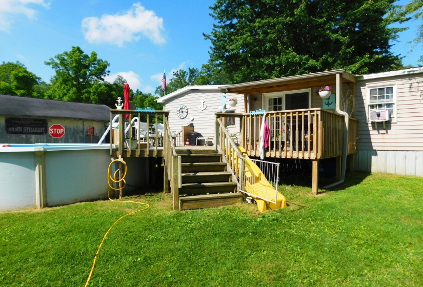 Deck/Pool