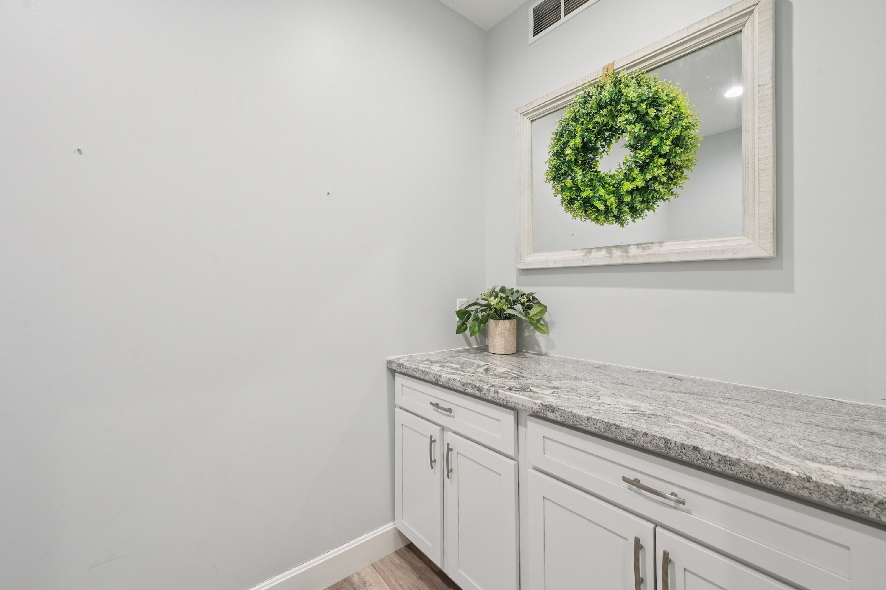 6856 Creekview Court, Huntsville, Ohio 43324