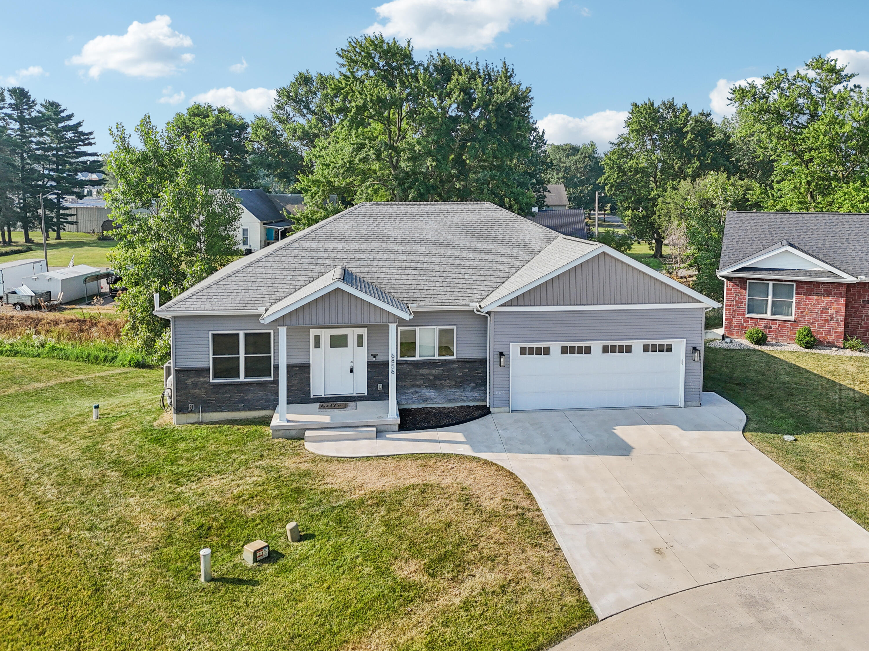 6856 Creekview Court, Huntsville, Ohio 43324