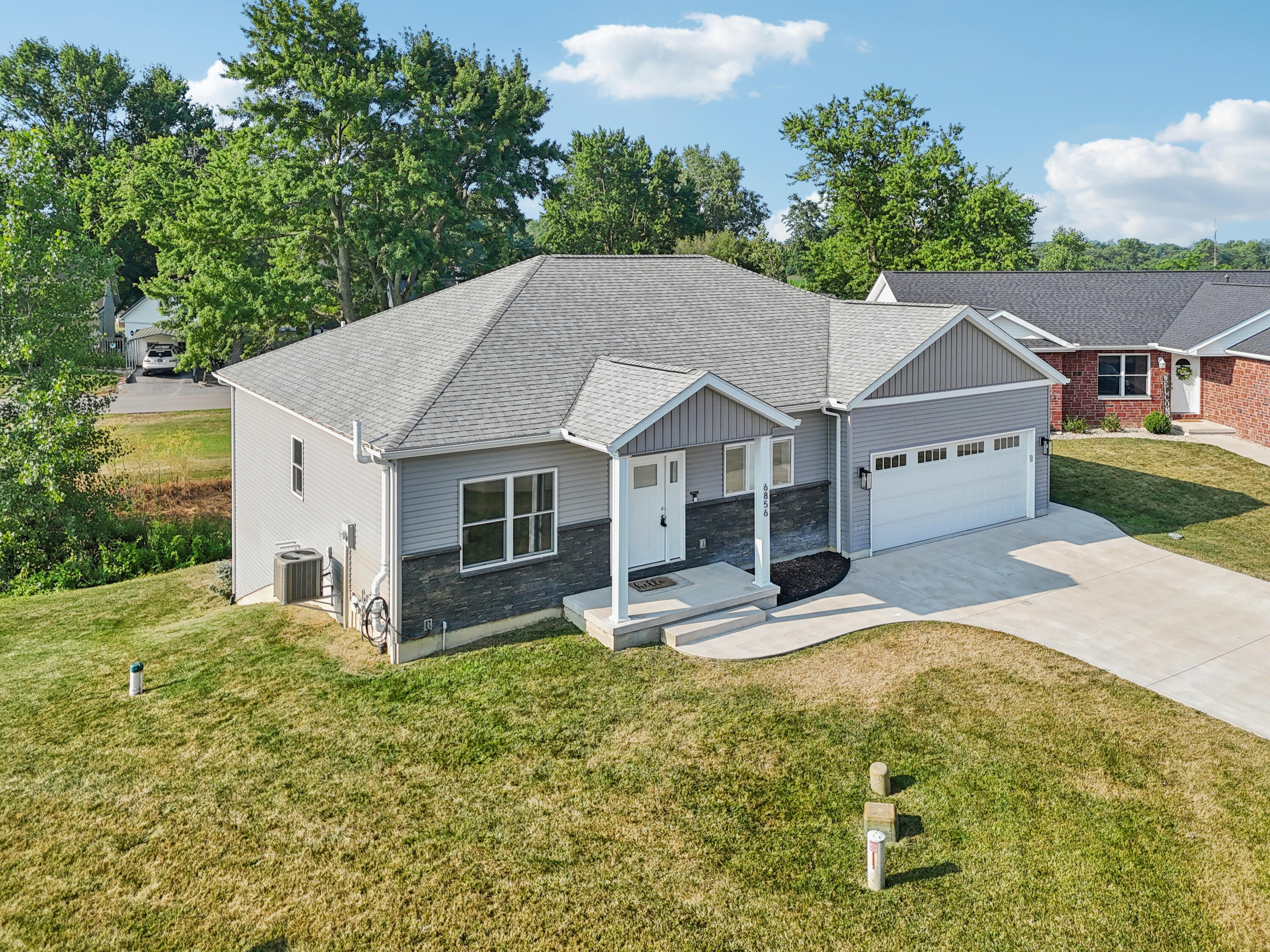 6856 Creekview Court, Huntsville, Ohio 43324