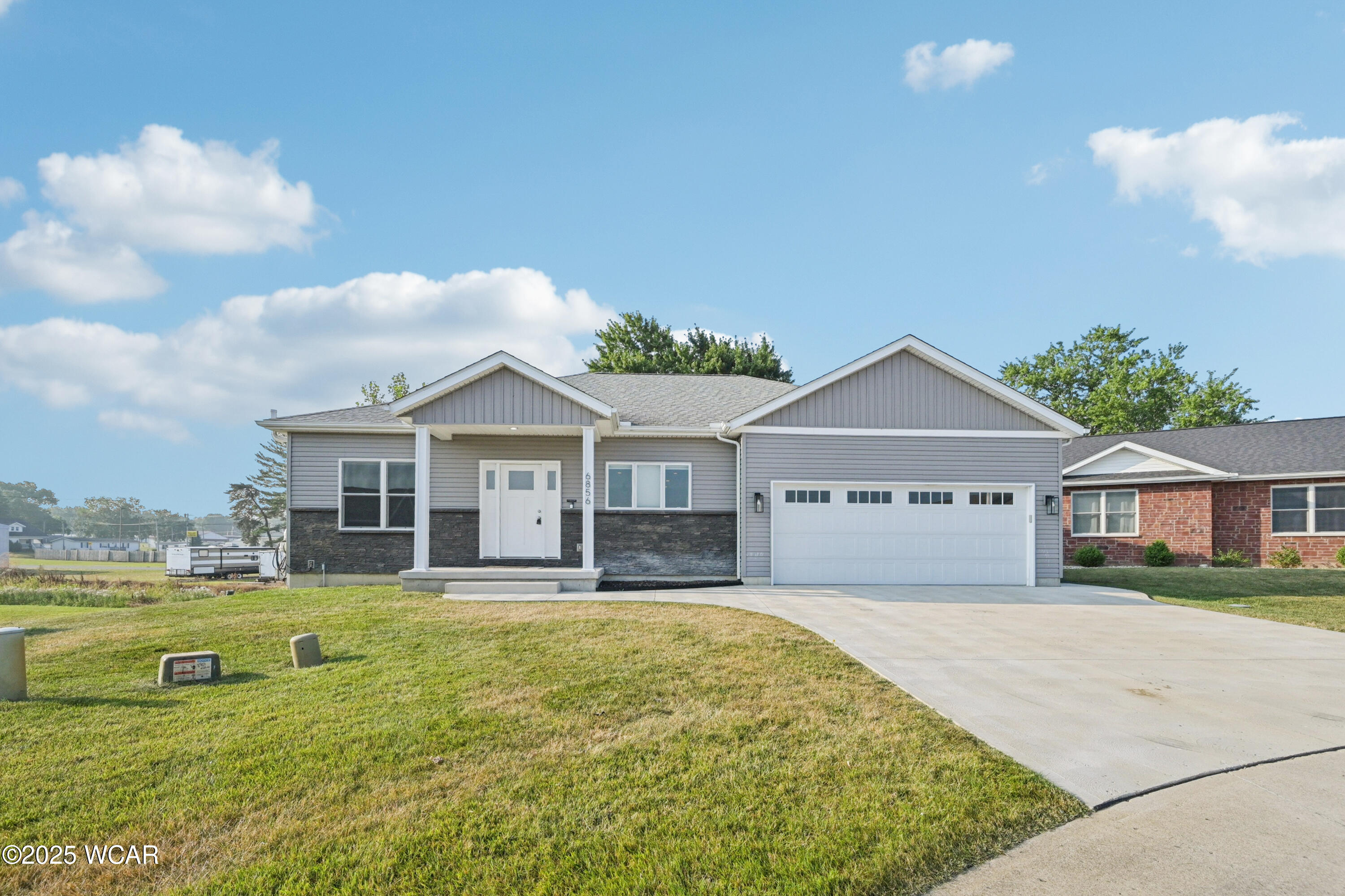 6856 Creekview Court, Huntsville, Ohio