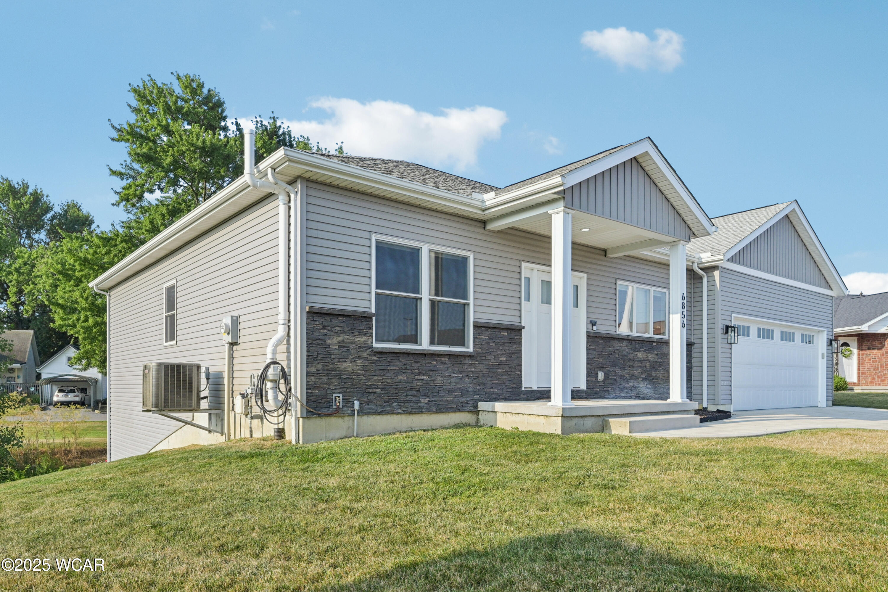 6856 Creekview Court, Huntsville, Ohio